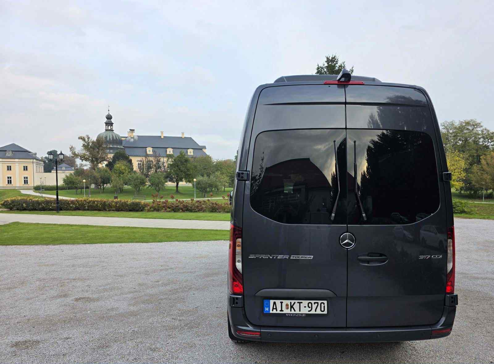 f08fb6d8-ff3b-4fbf-8f3e-1e6fbcf0ade9