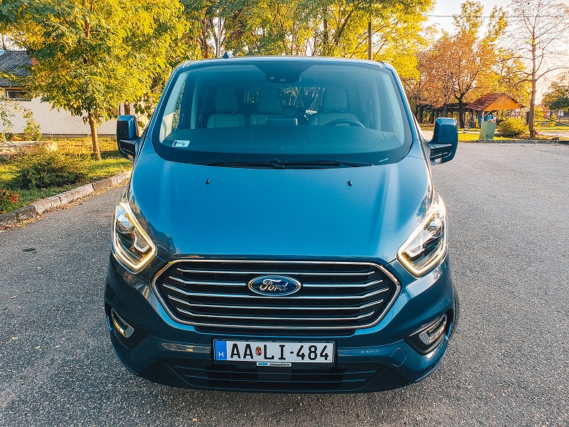 Ford Tourneo Titanium (automata)